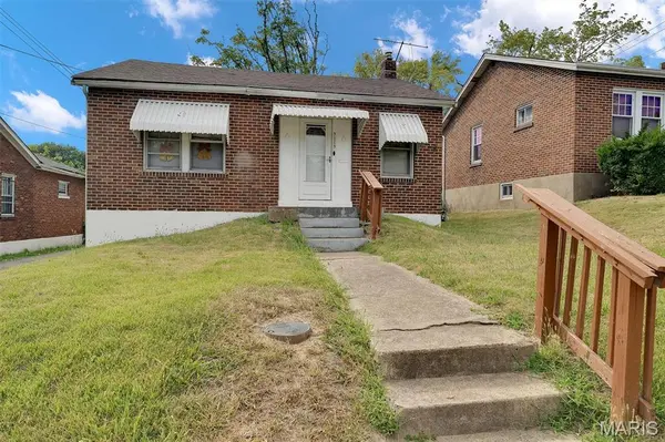 3113 N Hanley RD N, Bel Ridge, MO 63121