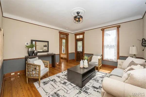 407 Houston ST, St Charles, MO 63301