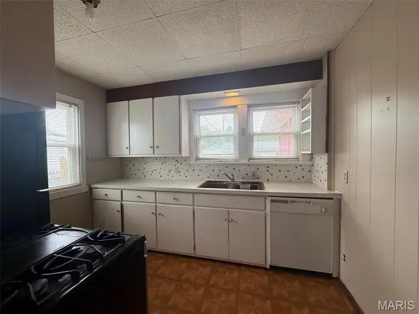 116 S Saint John ST, Assumption, IL 62510