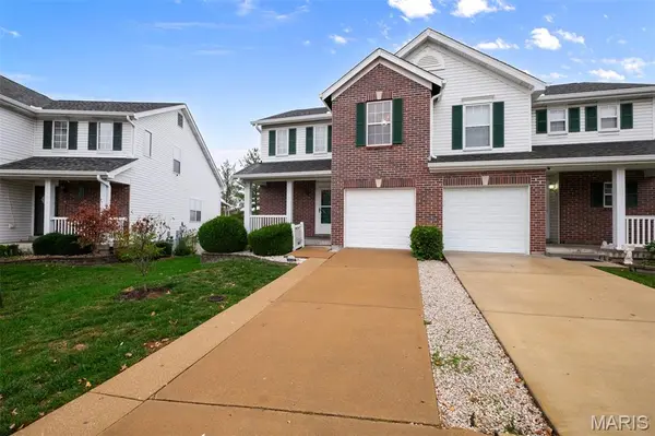 10349 Tiffany Village Circle DR, Lakeshire, MO 63123