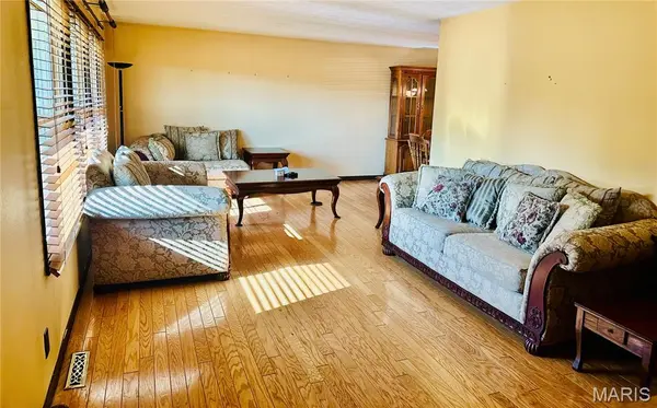 3232 West BLVD, Belleville, IL 62221