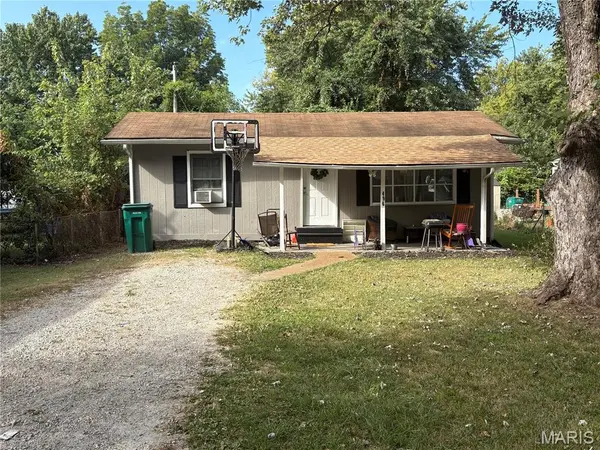 496 Garrison AVE,  Cahokia,  IL 62206