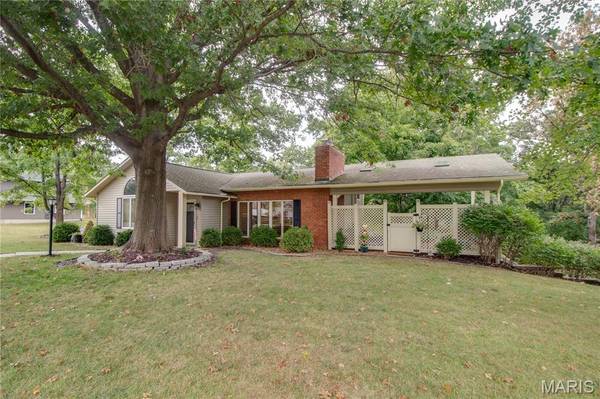 25422 Elsah Hills DR, Elsah, IL 62028