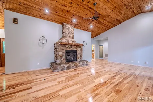 10925 Highway 63, Licking, MO 65542