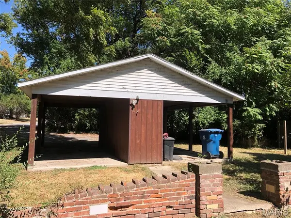 213 Brackett ST, Swansea, IL 62226