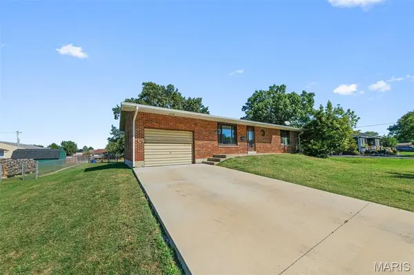 210 Hazel ST, Troy, IL 62294