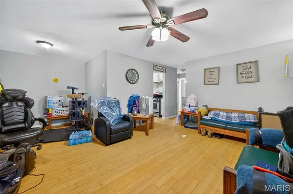 9033 Trefore AVE, Berkeley, MO 63134