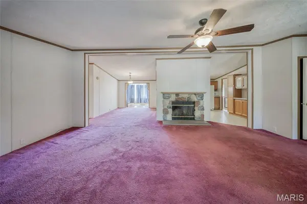 66 White River RD, Davisville, MO 65456