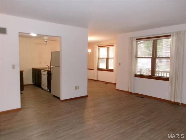 1314 Pine ST #2, Highland, IL 62249