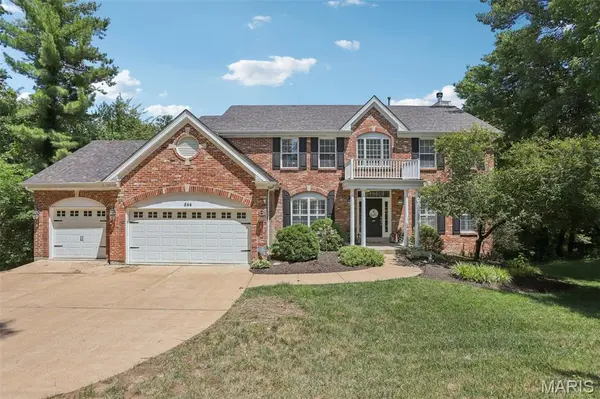 844 Culloden RD, Kirkwood, MO 63122