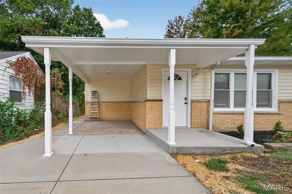 49 S Dellwood AVE, Dellwood, MO 63135