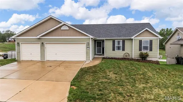 97 September ST, Moscow Mills, MO 63362