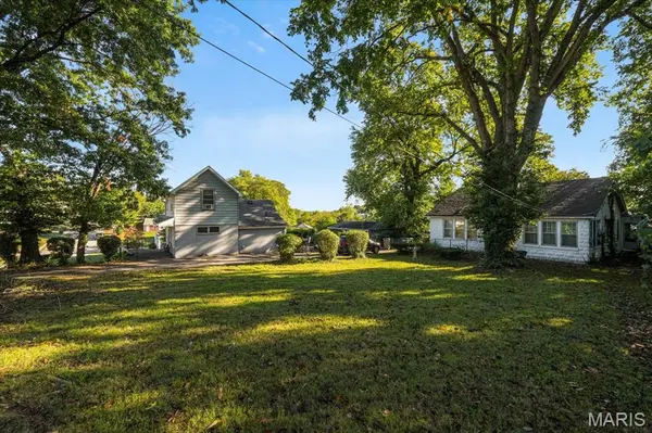 546 Holland AVE, Webster Groves, MO 63119