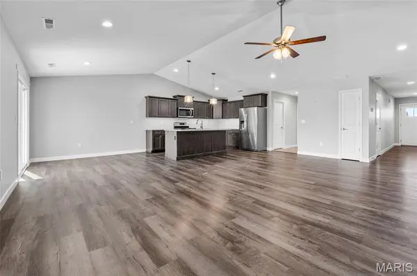 2024 Serenade, Troy, IL 62294