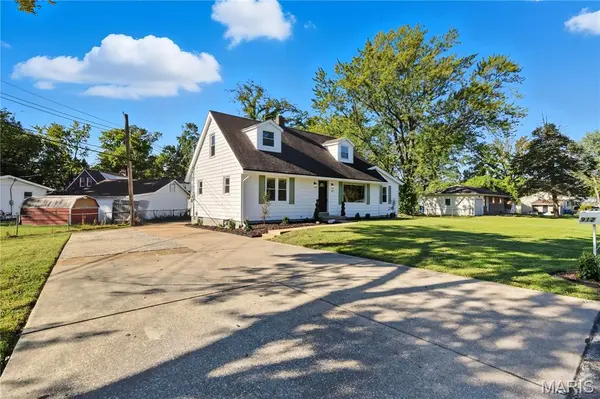 912 Burgos ST, Spanish Lake, MO 63138