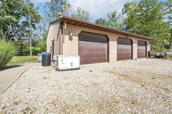 6198 Shady Hills LN, Fulton, MO 65251