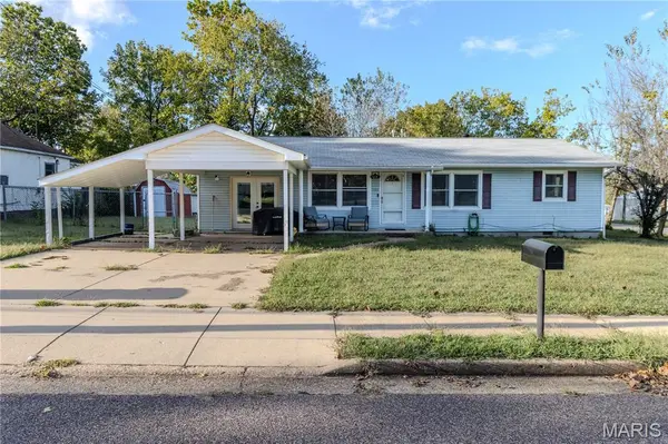 1103 W Spencer ST, Cuba, MO 65453
