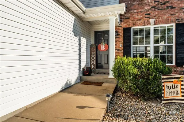 804 Terra Springs Way DR, Fairview Heights, IL 62208