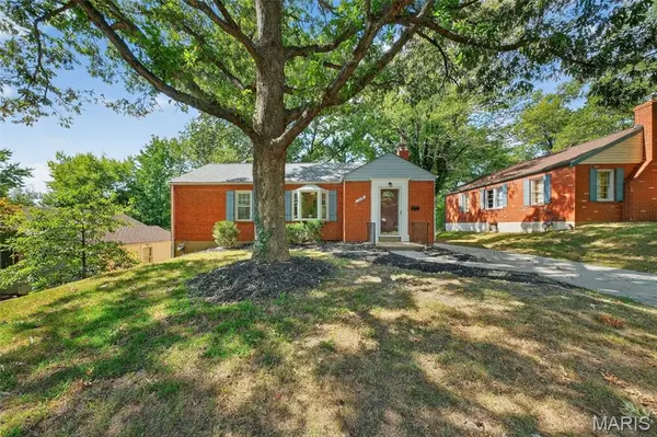 429 N Clay AVE, Ferguson, MO 63135