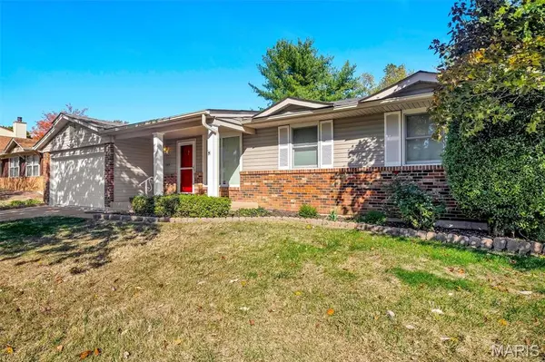 12018 Depaul Hills DR, Bridgeton, MO 63044