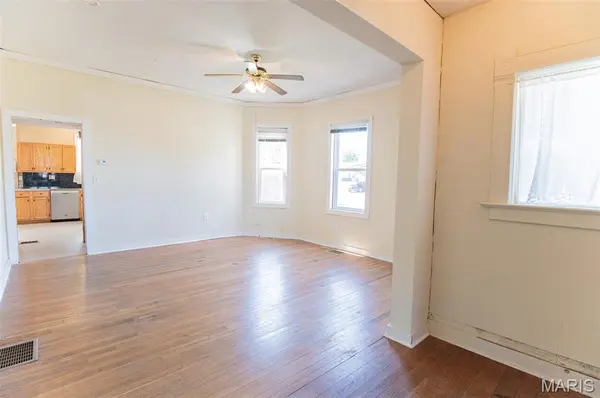 202 E Lincoln AVE, Owensville, MO 65066