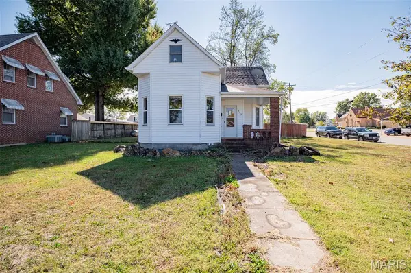 202 E Lincoln AVE, Owensville, MO 65066