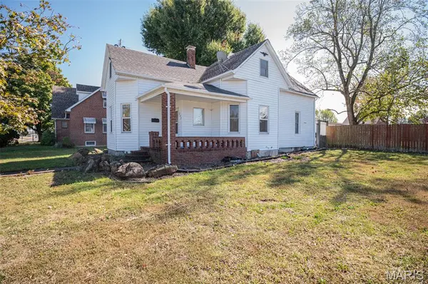 202 E Lincoln AVE, Owensville, MO 65066