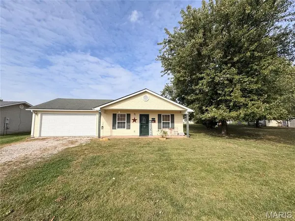 1317 W Church ST,  Bowling Green,  MO 63334