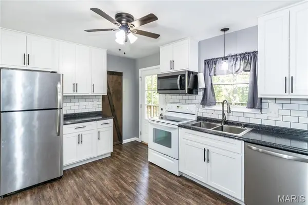 2155 Catlin CT, Barnhart, MO 63012