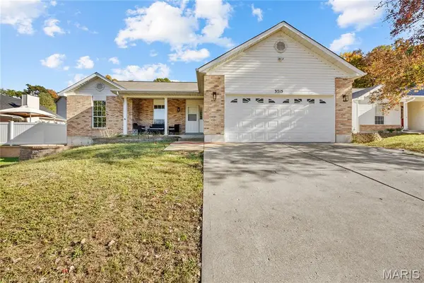 3715 Falcon View DR, Arnold, MO 63010