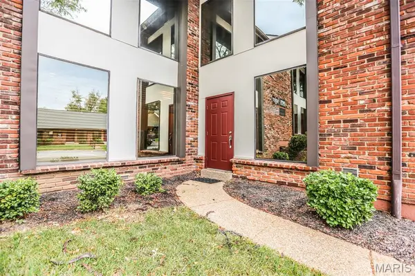 177 Clarkson Executive PARK, Ellisville, MO 63011