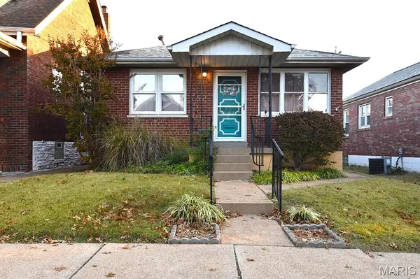3627 Blow ST, St Louis, MO 63116