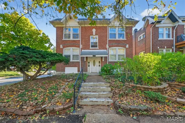2100 Portis AVE, St Louis, MO 63110