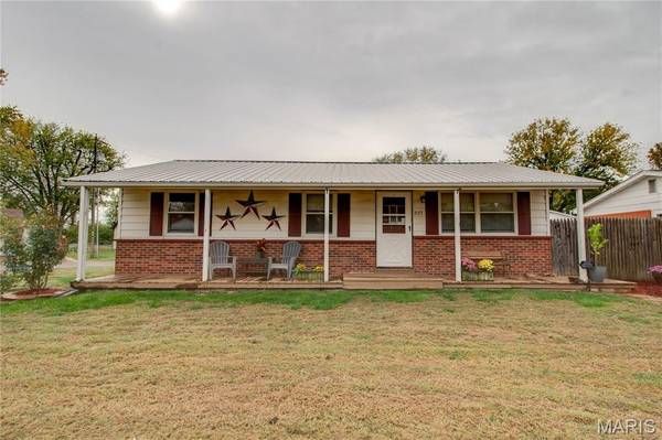 223 Cindy ST, Brighton, IL 62012