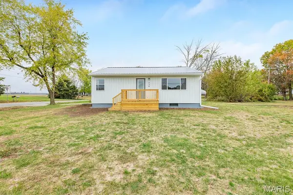 716 S Hickory ST, Bunker Hill, IL 62014
