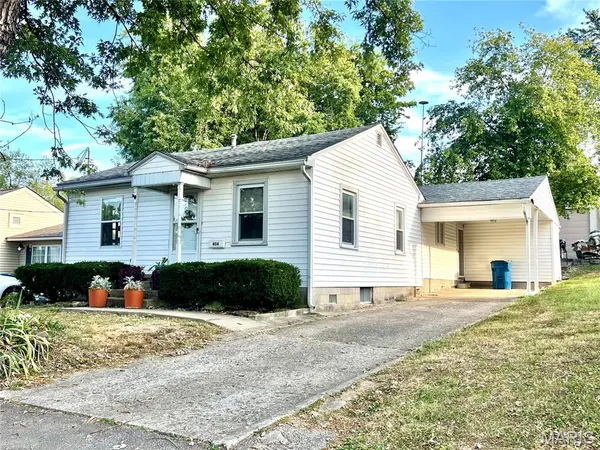 404 Oak ST, Anna, IL 62906