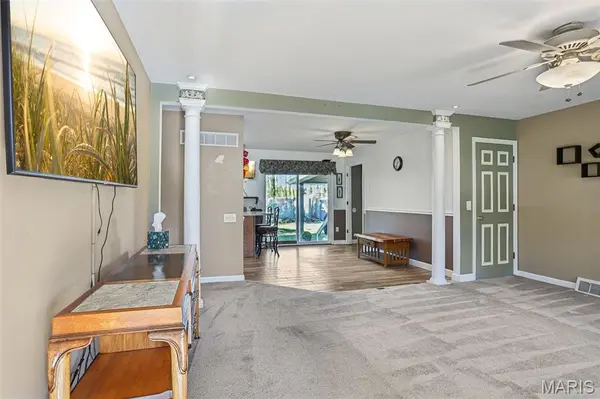 59 Huck Finn DR, St Charles, MO 63303
