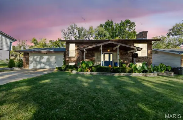 1946 Lone Pine DR, Arnold, MO 63010