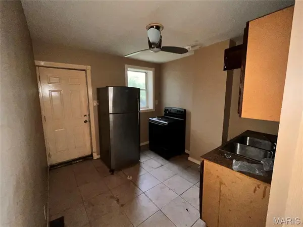 4718 Lexington AVE, St Louis, MO 63115