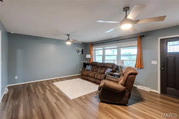 800 Hillhouse RD, Richland, MO 65556