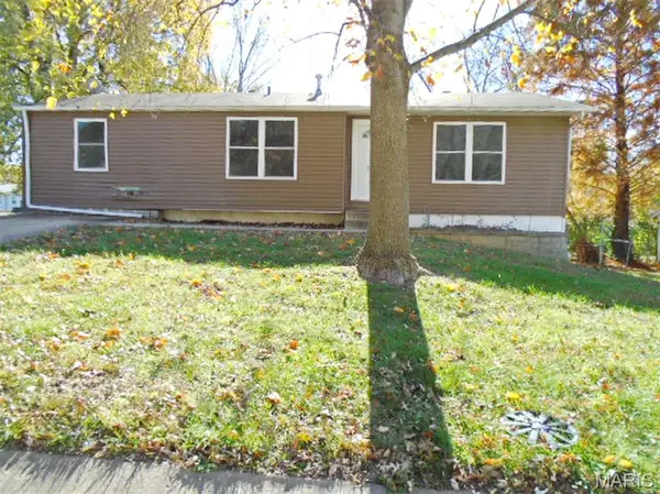 844 Cha Bern DR, Pevely, MO 63070