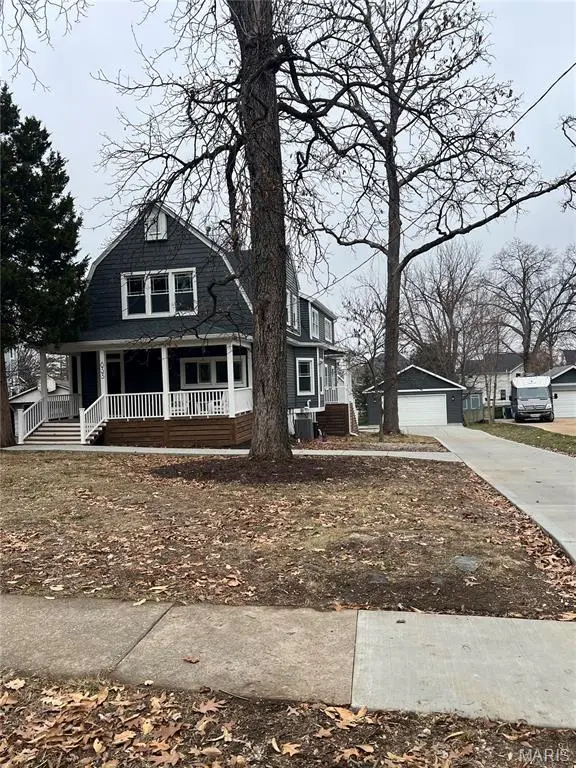 633 N Forest AVE, Webster Groves, MO 63119