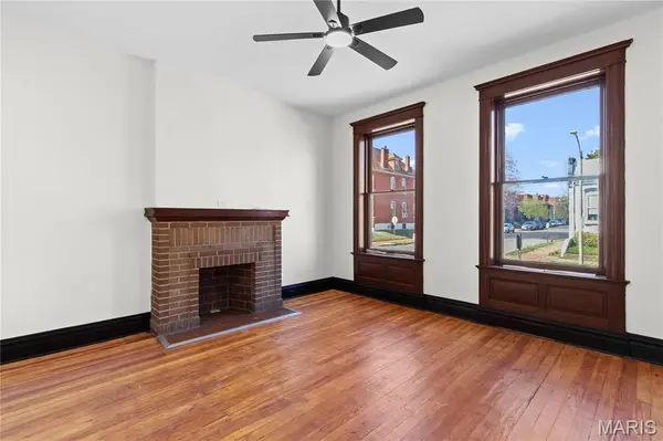 2856 Wyoming ST, St Louis, MO 63118