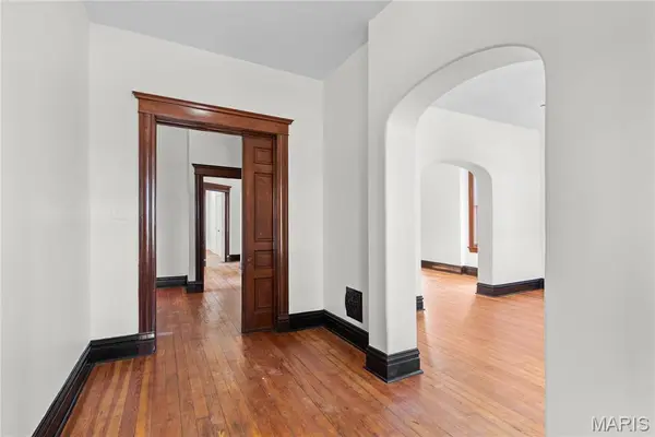 2856 Wyoming ST, St Louis, MO 63118