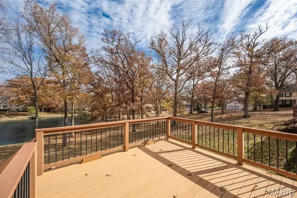 1666 Old Baxter RD, Chesterfield, MO 63017