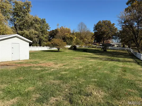 81 N Williams ST, Cottage Hills, IL 62018