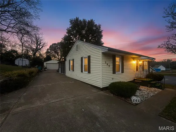 145 Sincox ST, St Clair, MO 63077
