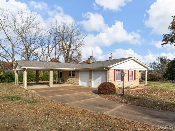 12743 Redfox CT, Maryland Heights, MO 63043