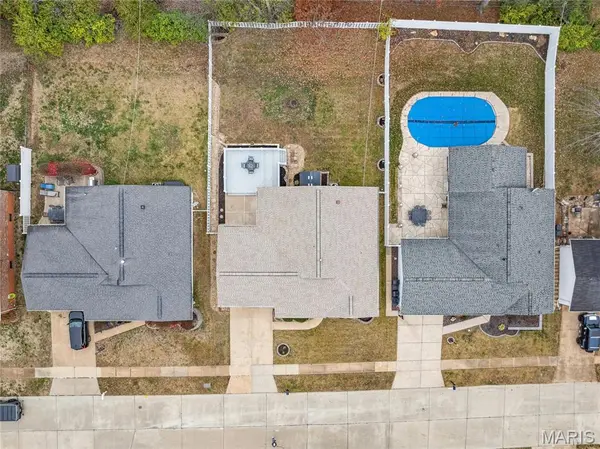 4929 Milsmar DR, Unincorporated, MO 63128