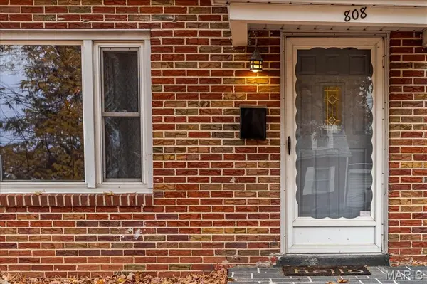 808 Macarthur ST, Washington, MO 63090